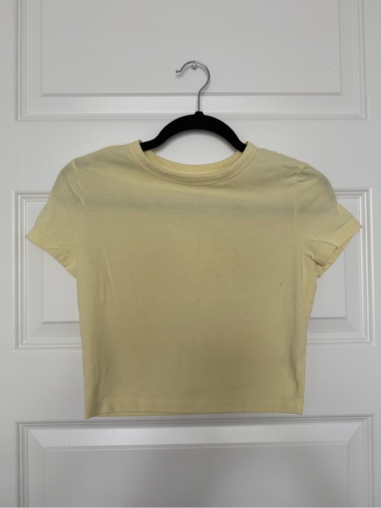 wild fable Tops - Wild Fable Yellow Crop Tee